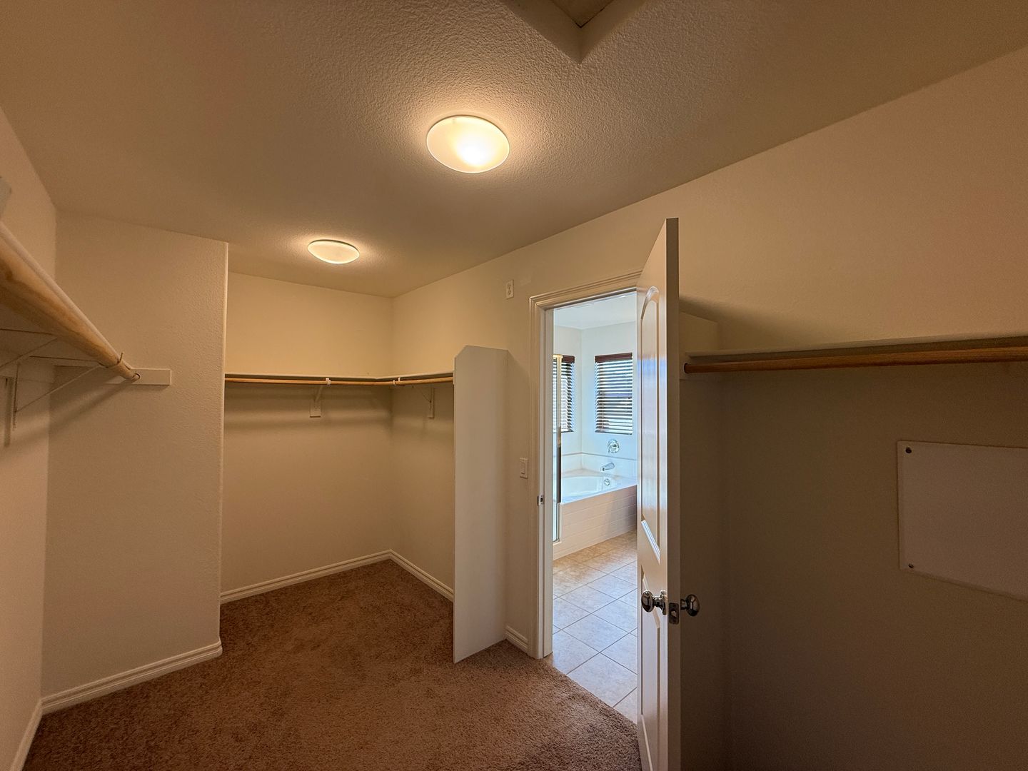  3014 Perdot Ave - Rosamond - California - 5 bed, 3 bath rental property