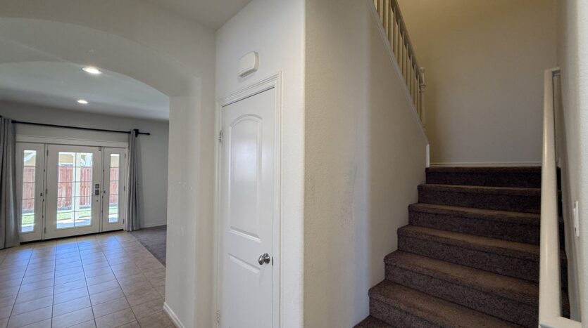 3014 Perdot Ave - Rosamond - California - 5 bed, 3 bath rental property