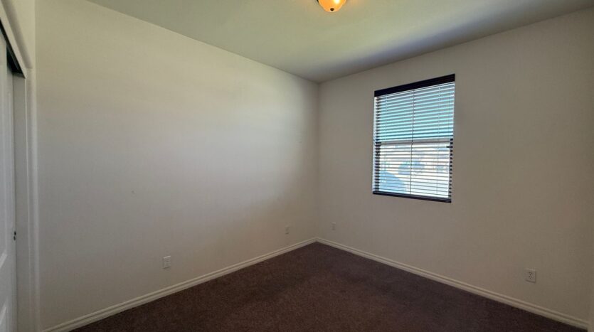 3014 Perdot Ave - Rosamond - California - 5 bed, 3 bath rental property