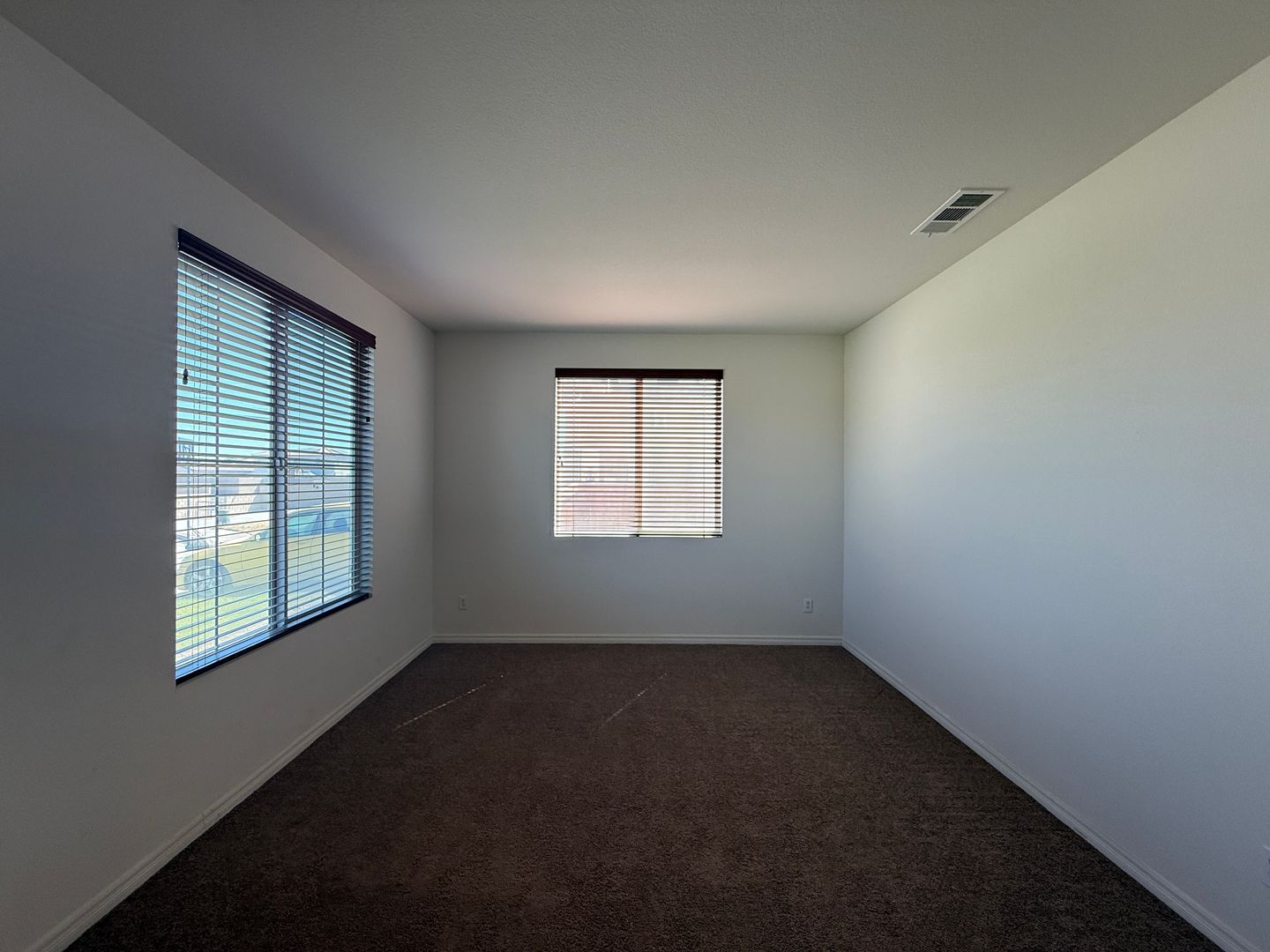  3014 Perdot Ave - Rosamond - California - 5 bed, 3 bath rental property