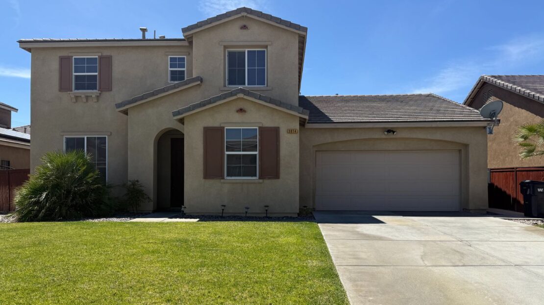 3014 Perdot Ave - Rosamond - California - 5 bed, 3 bath rental property