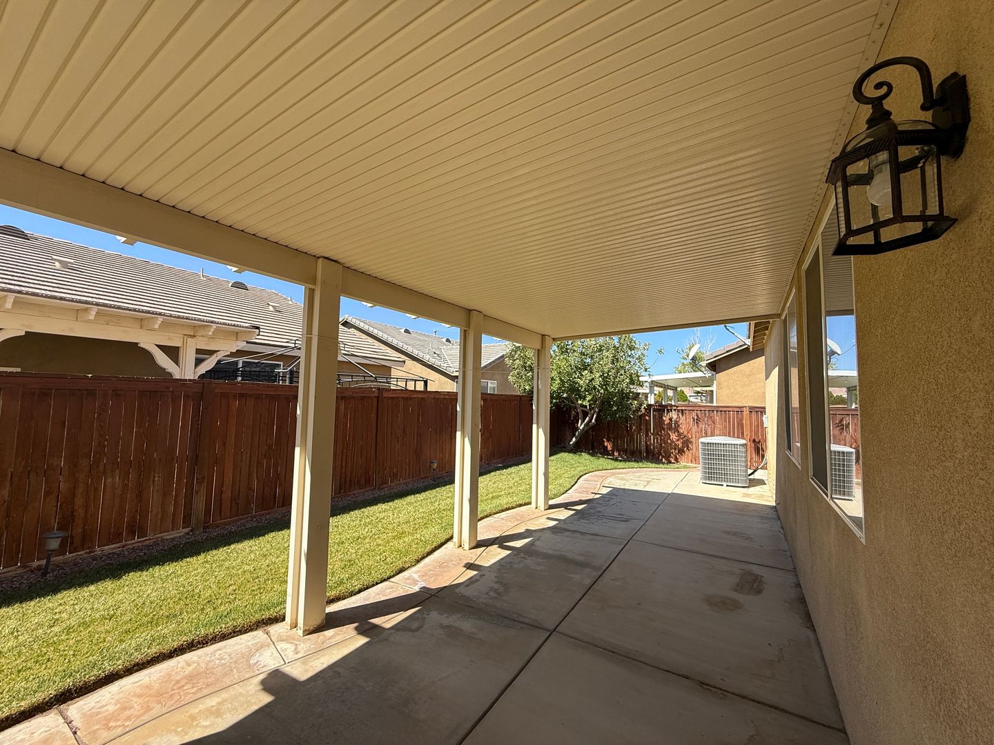  3014 Perdot Ave - Rosamond - California - 5 bed, 3 bath rental property