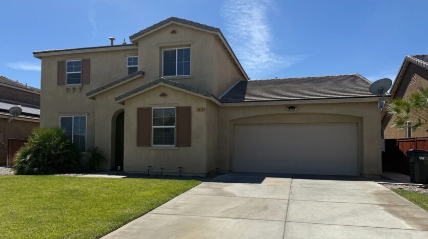 3014 Perdot Ave - Rosamond - California - 5 bed, 3 bath rental property