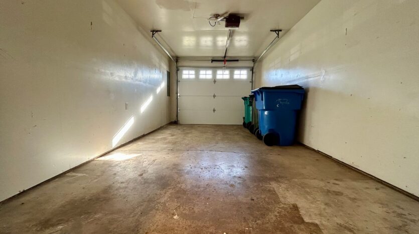 3041 NE 103rd Loop Unit A - Vancouver - Washington - 2 bed, 1 bath rental property