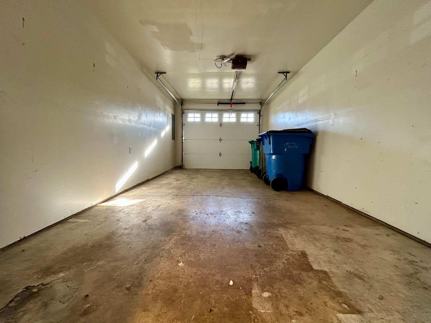 3041 NE 103rd Loop Unit A - Vancouver - Washington - 2 bed, 1 bath rental property