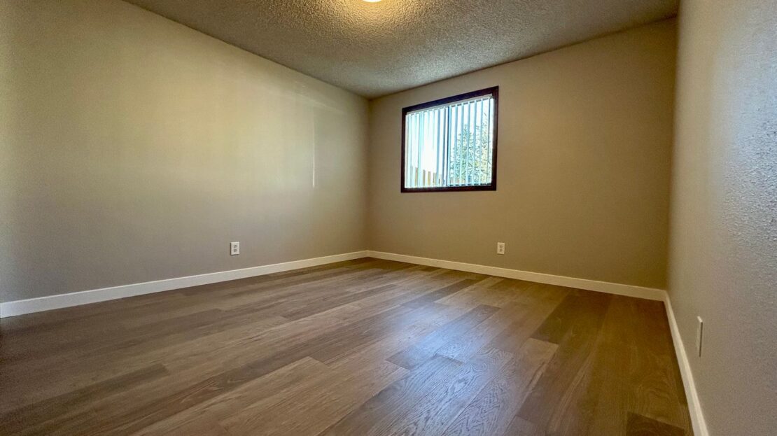 3041 NE 103rd Loop Unit A - Vancouver - Washington - 2 bed, 1 bath rental property