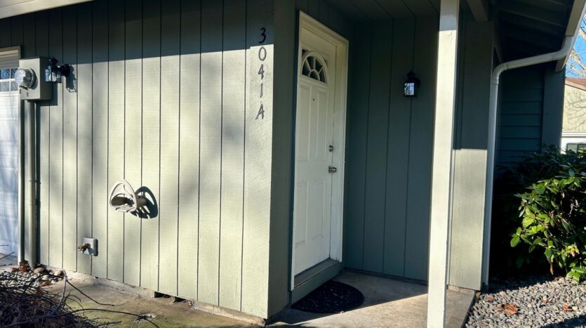 3041 NE 103rd Loop Unit A - Vancouver - Washington - 2 bed, 1 bath rental property