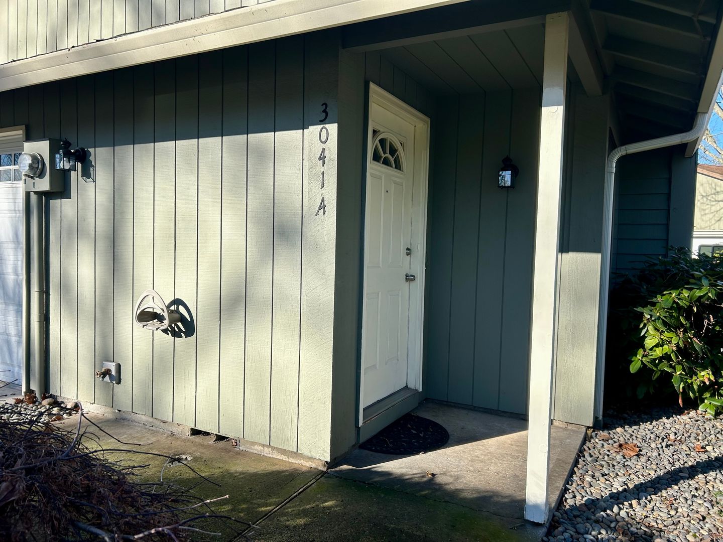 3041 NE 103rd Loop Unit A - Vancouver - Washington - 2 bed, 1 bath rental property