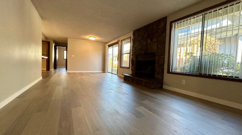 3041 NE 103rd Loop Unit A - Vancouver - Washington - 2 bed, 1 bath rental property