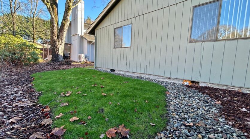 3041 NE 103rd Loop Unit A - Vancouver - Washington - 2 bed, 1 bath rental property