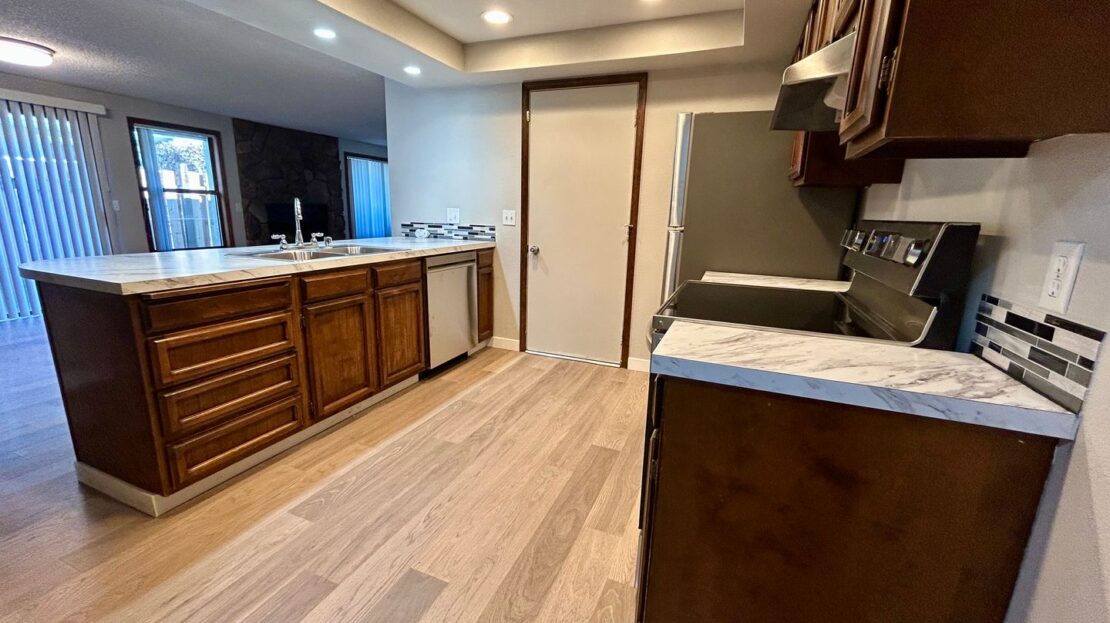 3041 NE 103rd Loop Unit A - Vancouver - Washington - 2 bed, 1 bath rental property