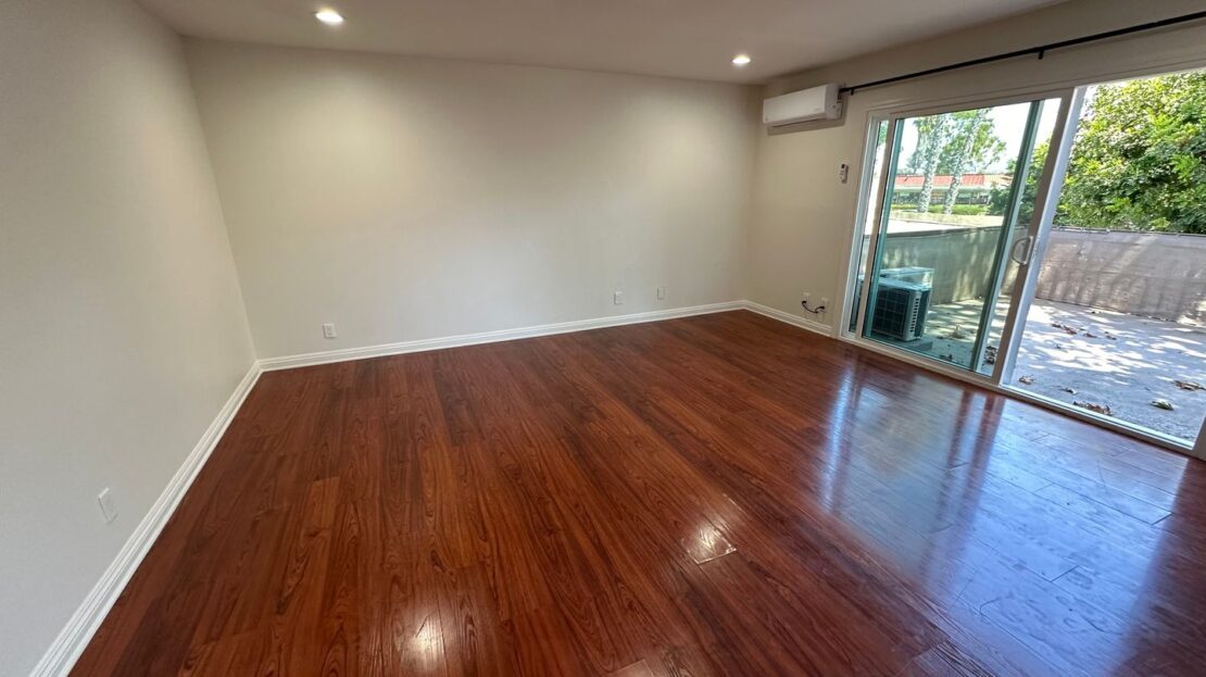 3050 S Bristol Unit 5A - Santa Ana - California - 1 bed, 1 bath rental property