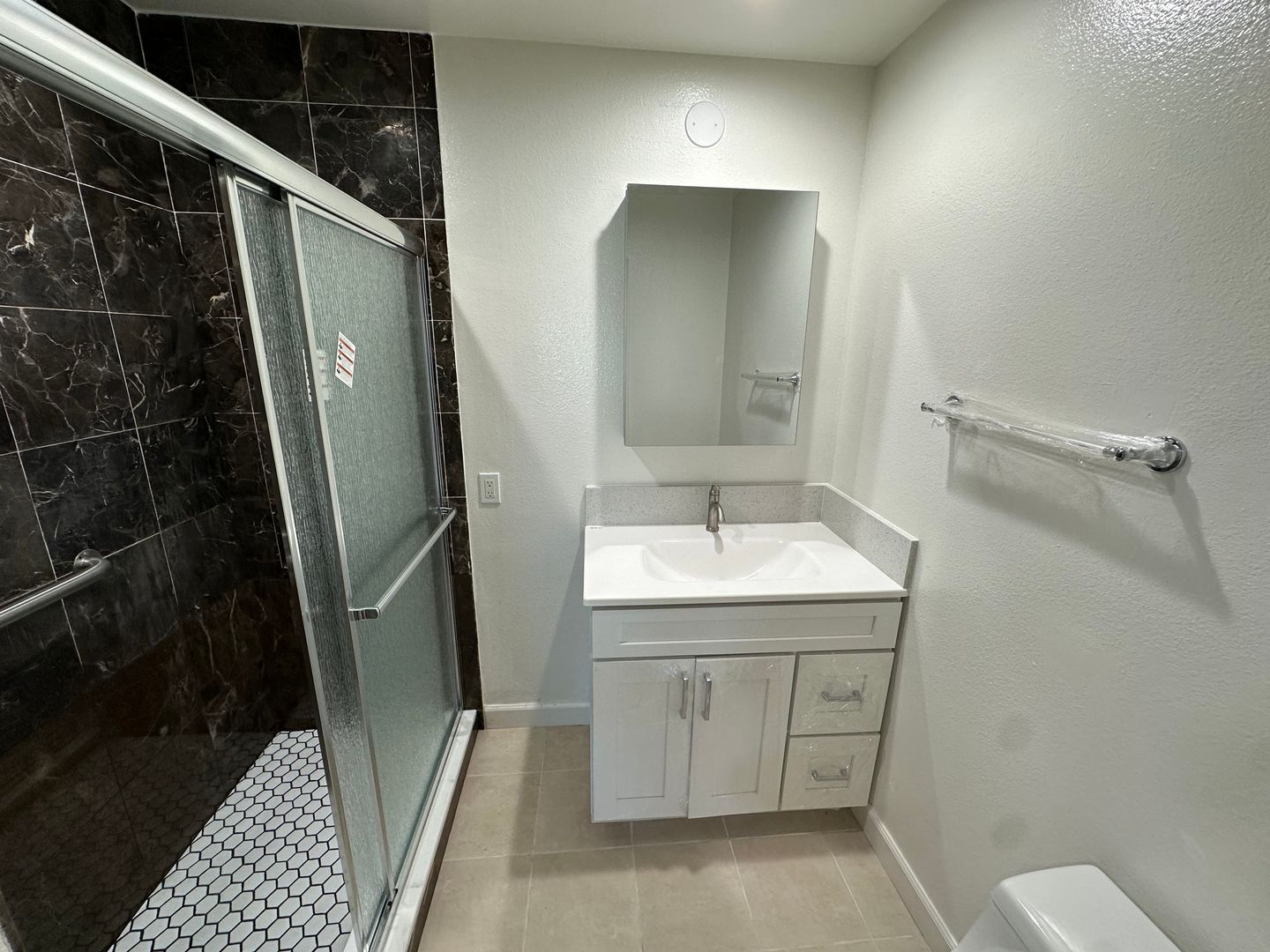 3050 S Bristol Unit 5A - Santa Ana - California - 1 bed, 1 bath rental property