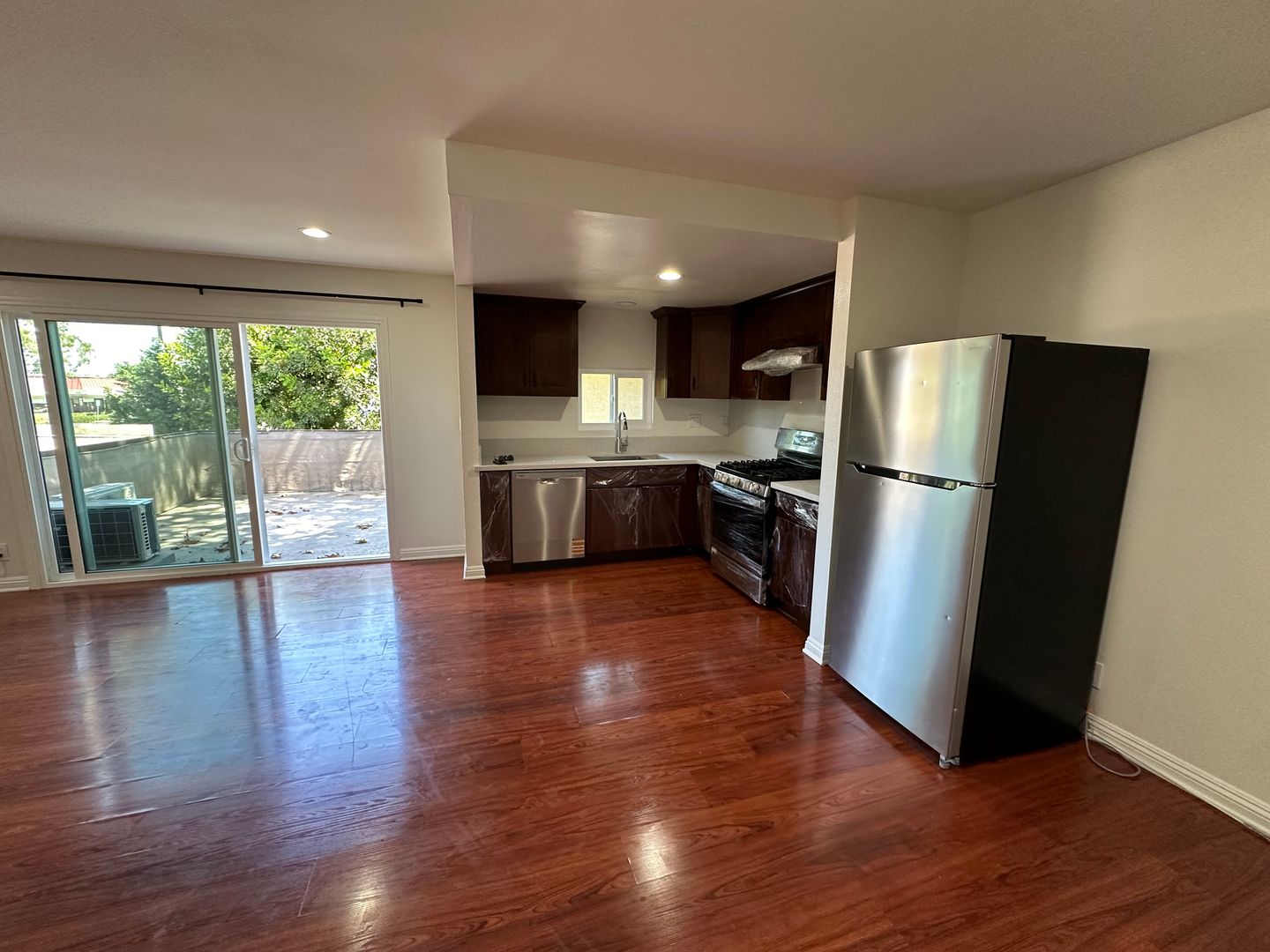 3050 S Bristol Unit 5A - Santa Ana - California - 1 bed, 1 bath rental property