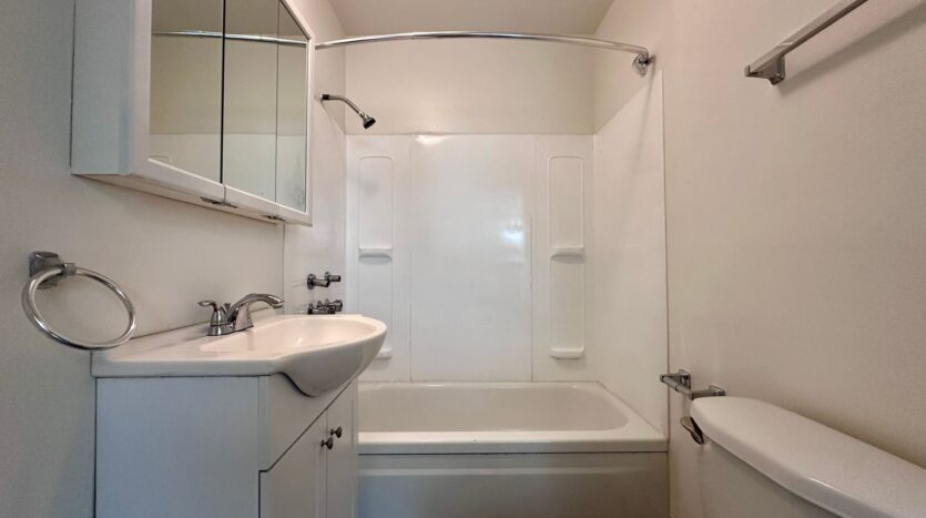 318 S. Whitaker Street - Portland - Oregon - 1 bed, 1 bath rental property