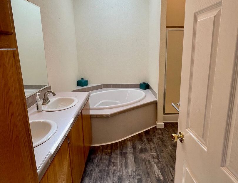 3204 Locust Ave. - Bellingham - Washington - 3 bed, 2 bath rental property