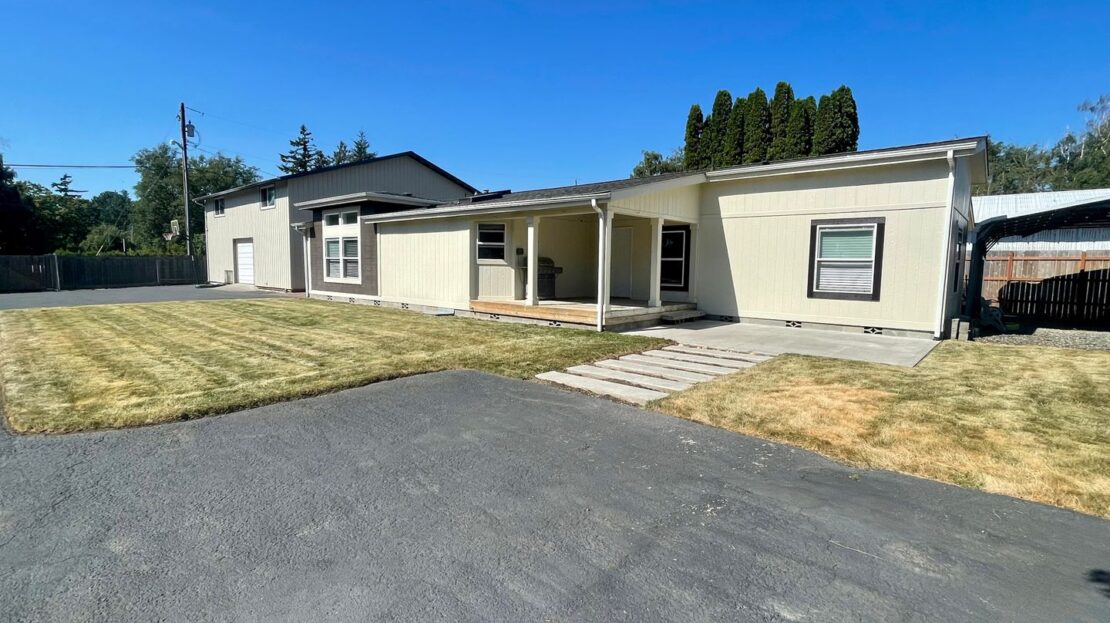 3204 Locust Ave. - Bellingham - Washington - 3 bed, 2 bath rental property