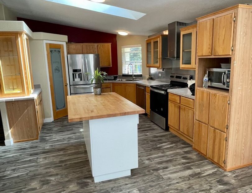 3204 Locust Ave. - Bellingham - Washington - 3 bed, 2 bath rental property