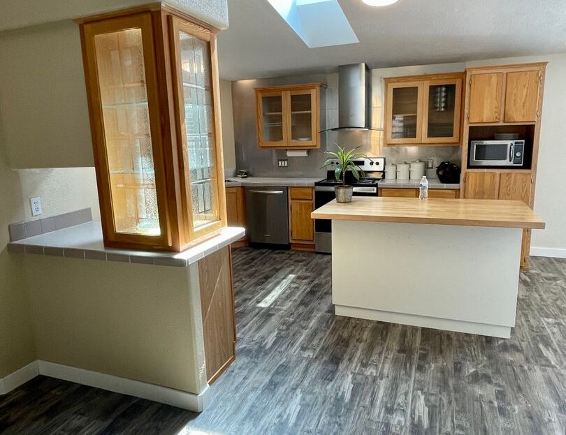 3204 Locust Ave. - Bellingham - Washington - 3 bed, 2 bath rental property