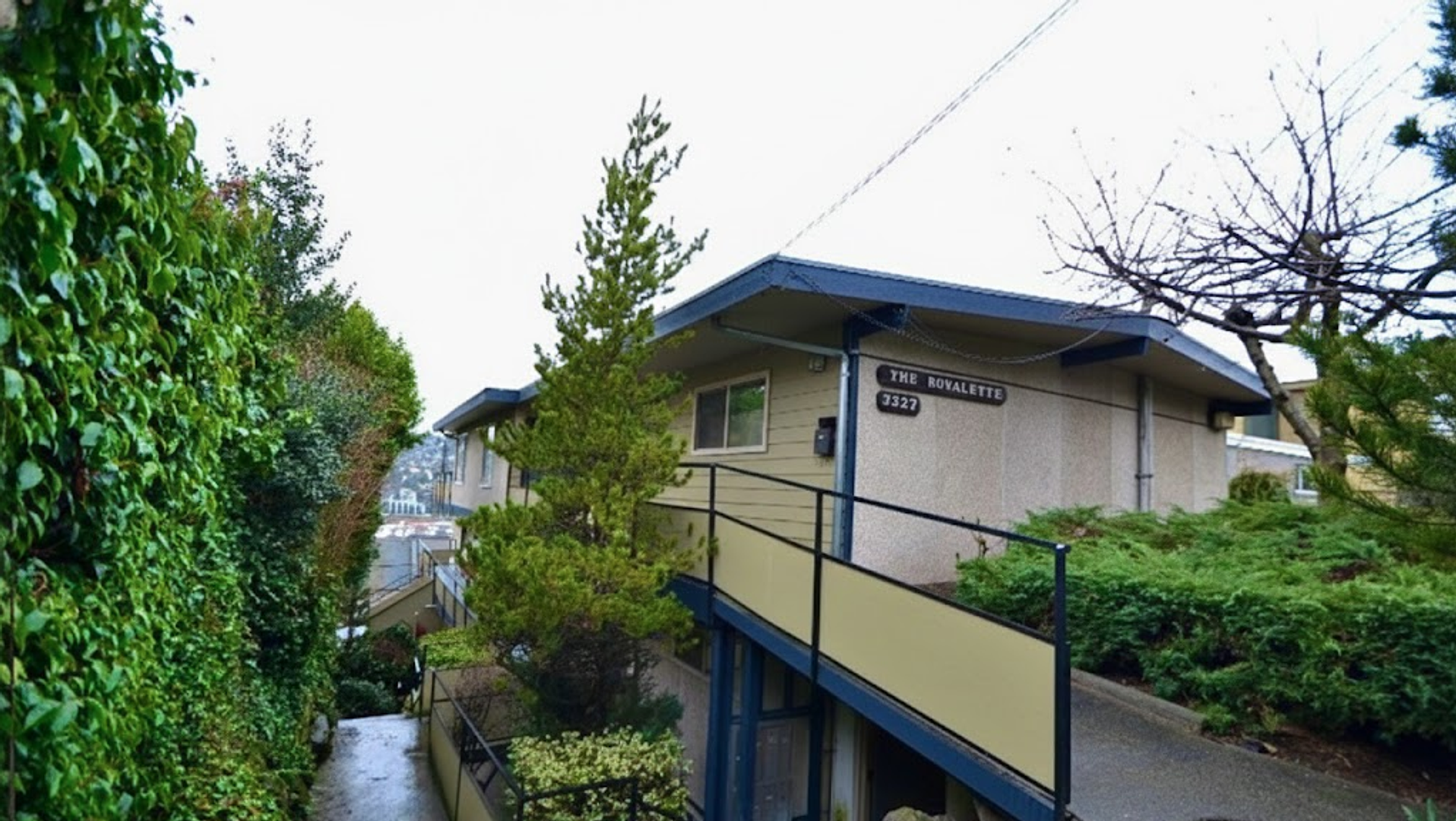 3227 14th Ave W - Seattle - Washington - 2 bed, 1 bath rental property