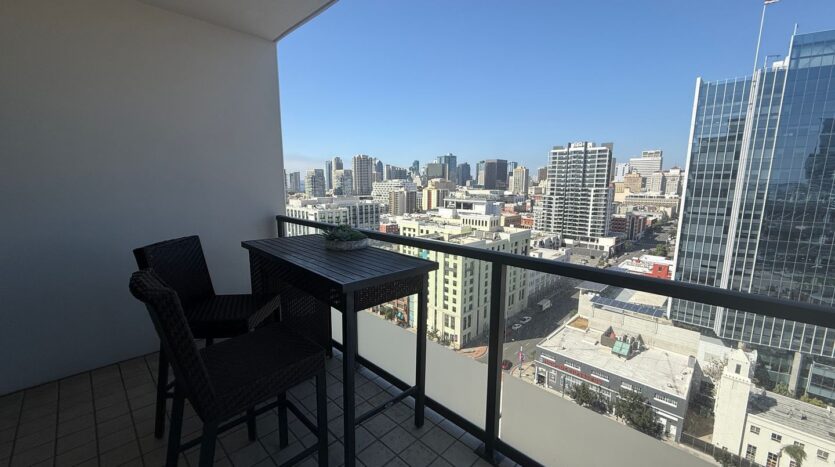 325 7th Ave #1701 - San Diego - California - 2 bed, 2 bath rental property