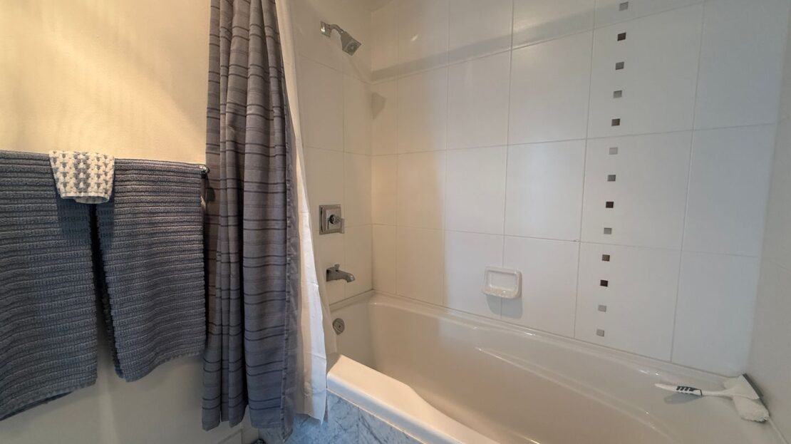 325 7th Ave #1701 - San Diego - California - 2 bed, 2 bath rental property