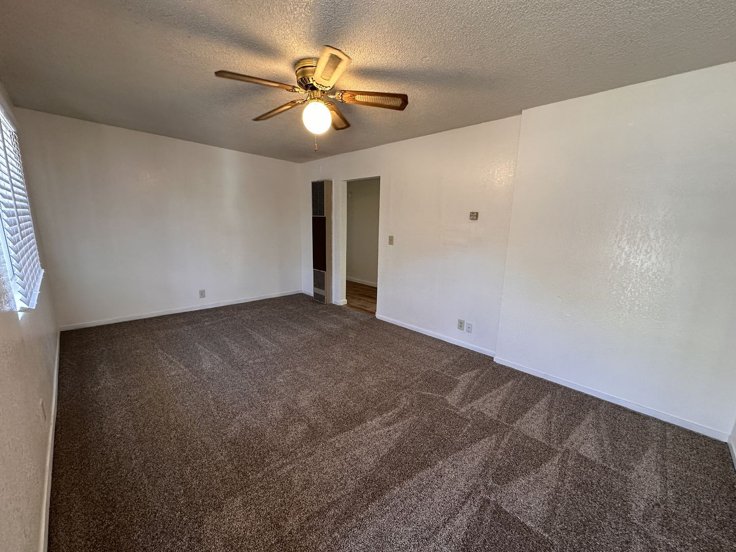 325 Alexander Avenue - #6 - Susanville - California - 2 bed, 1 bath rental property