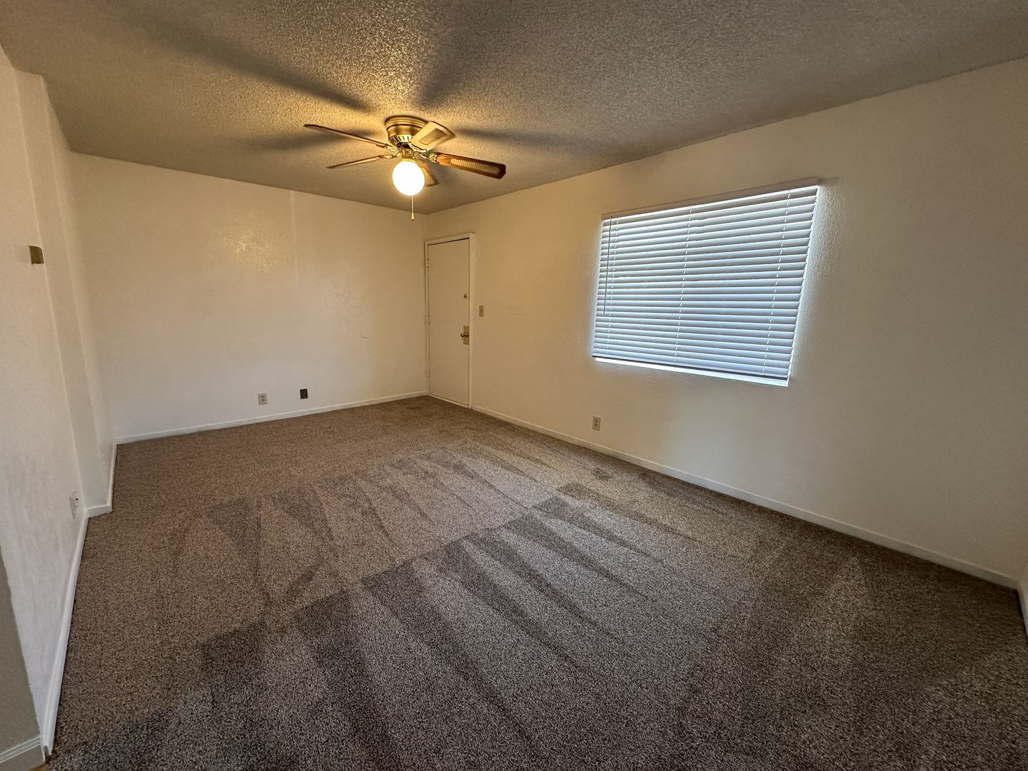 325 Alexander Avenue - #6 - Susanville - California - 2 bed, 1 bath rental property