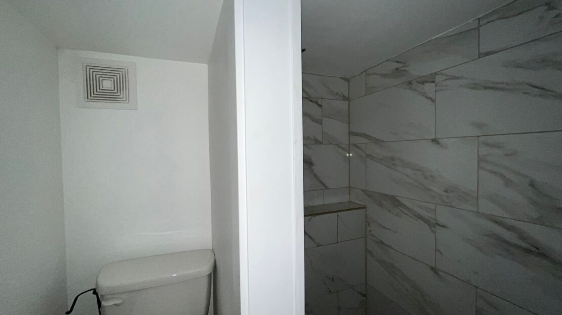 327 N. 4th St. - #7 - Mount Vernon - Washington - 1 bath rental property