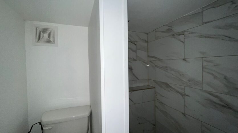 327 N. 4th St. - #7 - Mount Vernon - Washington - 1 bath rental property