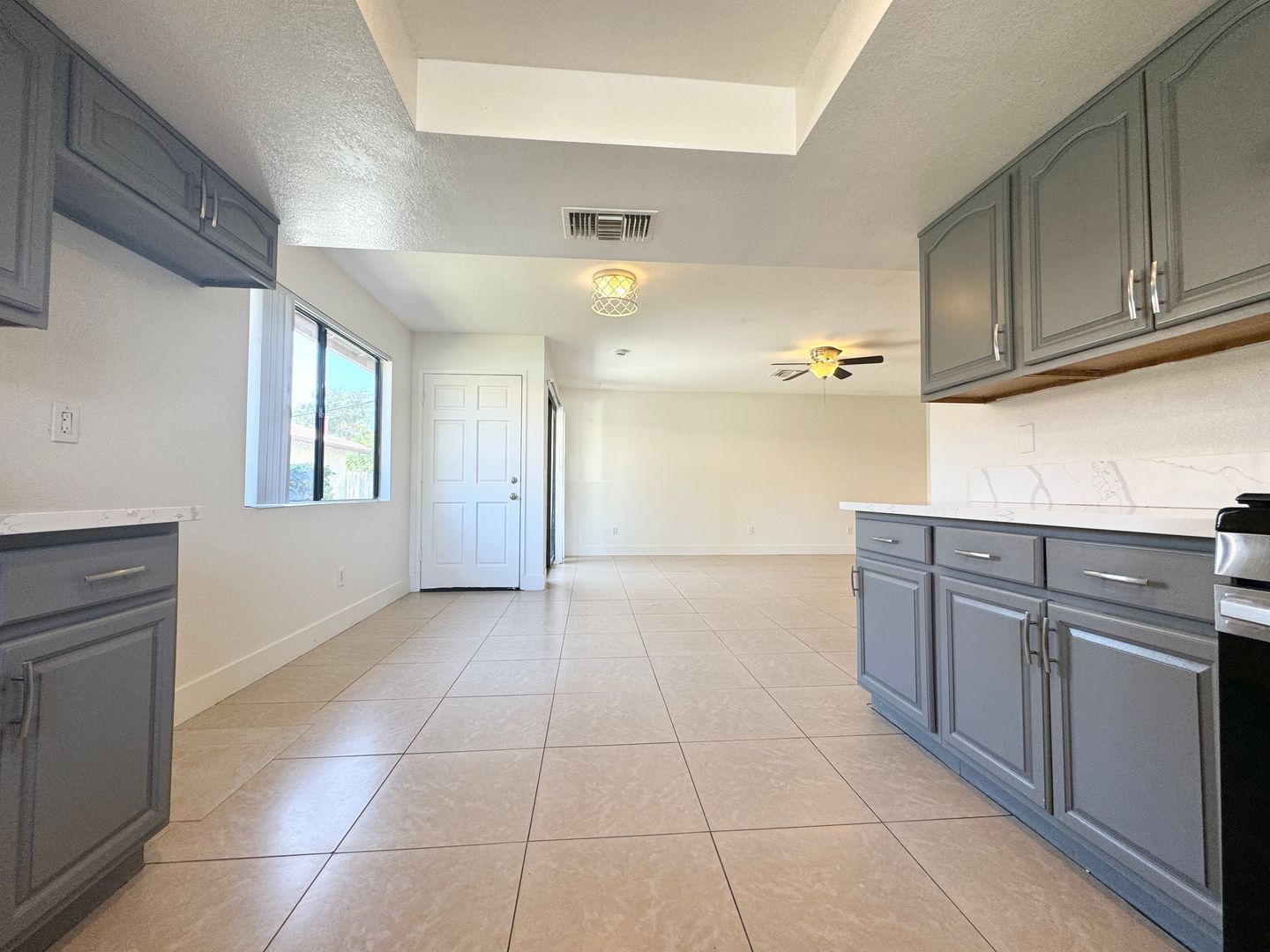 32881 Navajo Trl - 4 - Cathedral City - California - 3 bed, 2 bath rental property