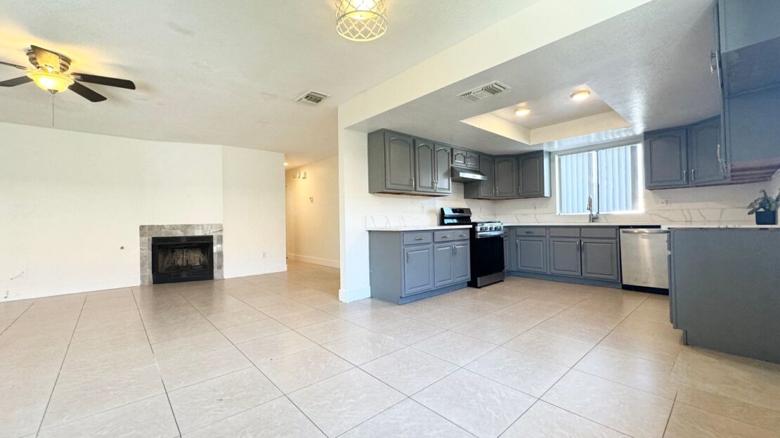 32881 Navajo Trl - 4 - Cathedral City - California - 3 bed, 2 bath rental property