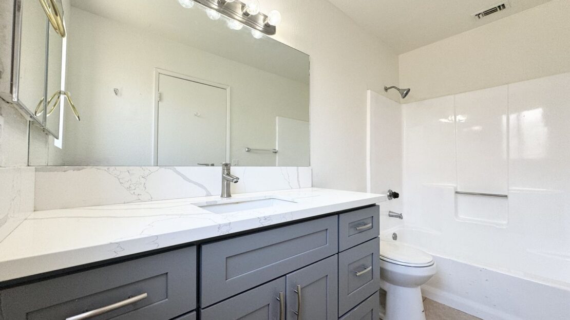 32881 Navajo Trl - 4 - Cathedral City - California - 3 bed, 2 bath rental property