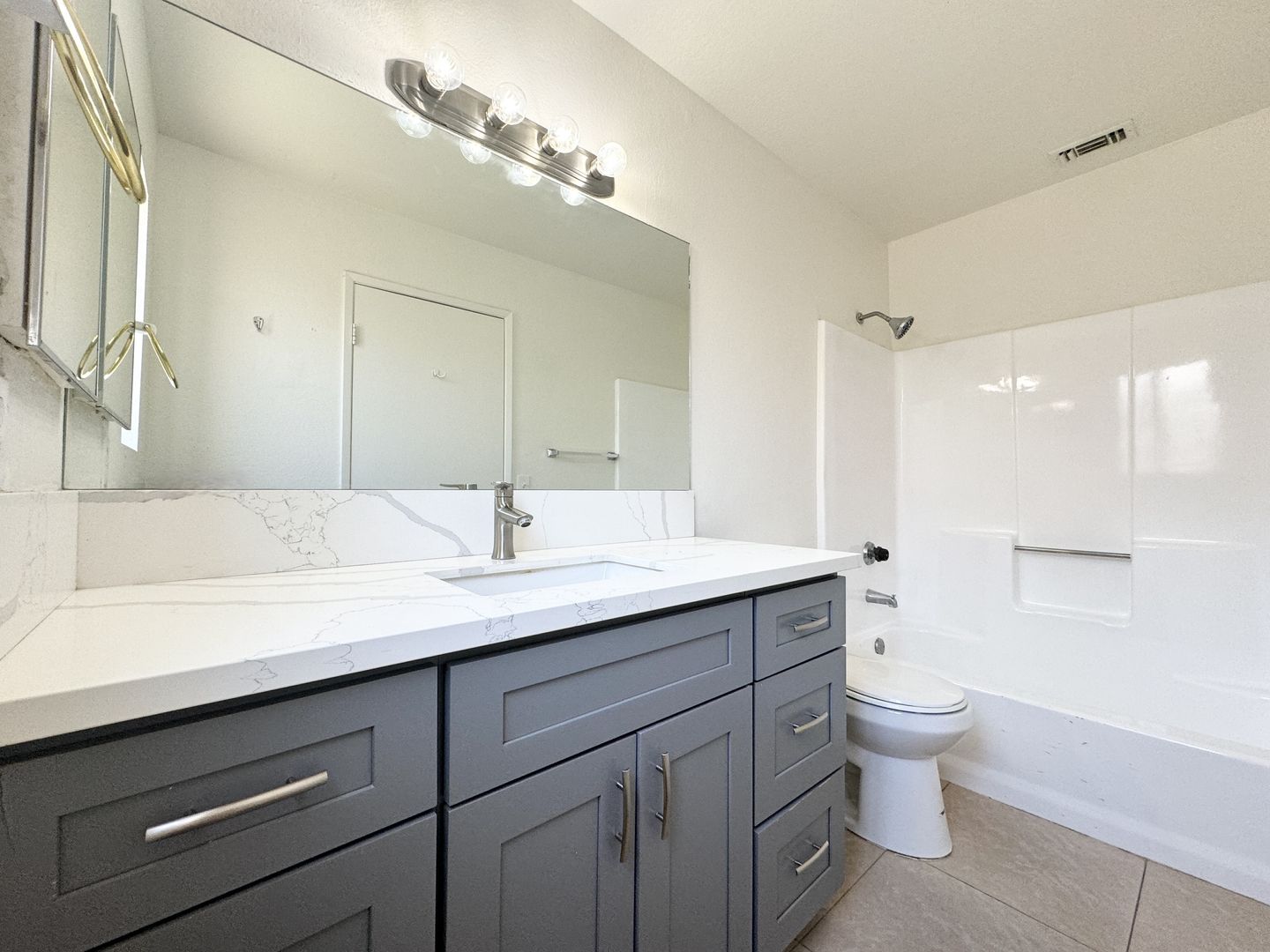 32881 Navajo Trl - 4 - Cathedral City - California - 3 bed, 2 bath rental property