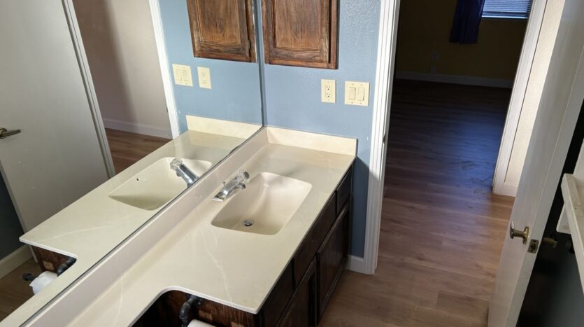 329 Marna Drive - Vacaville - California - 3 bed, 2 bath rental property