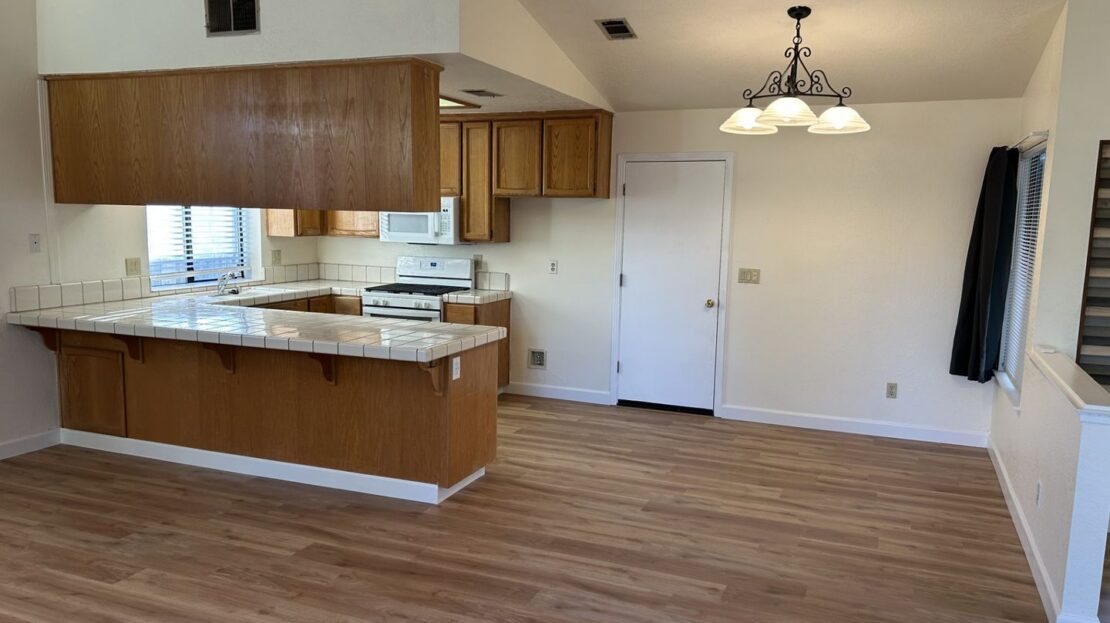 329 Marna Drive - Vacaville - California - 3 bed, 2 bath rental property