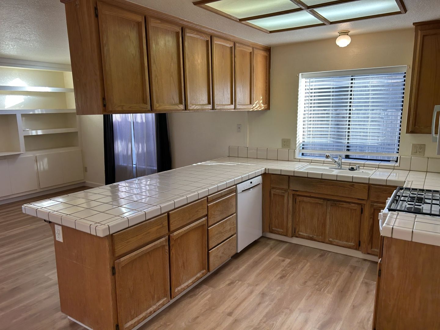 329 Marna Drive - Vacaville - California - 3 bed, 2 bath rental property