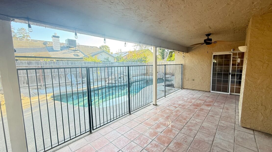 3299 W Stuart Avenue - Fresno - California - 3 bed, 2 bath rental property