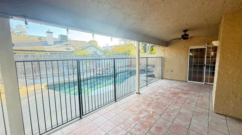 3299 W Stuart Avenue - Fresno - California - 3 bed, 2 bath rental property