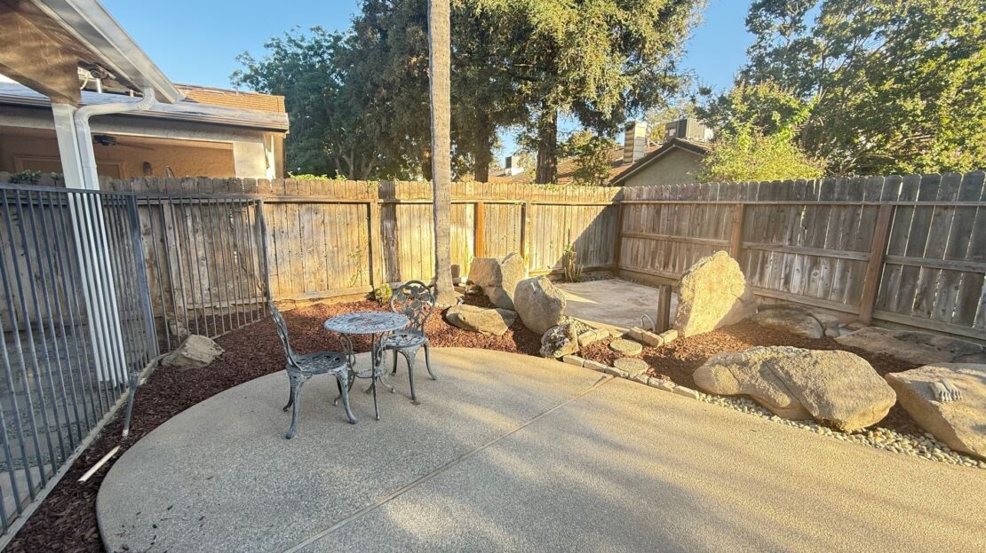 3299 W Stuart Avenue - Fresno - California - 3 bed, 2 bath rental property