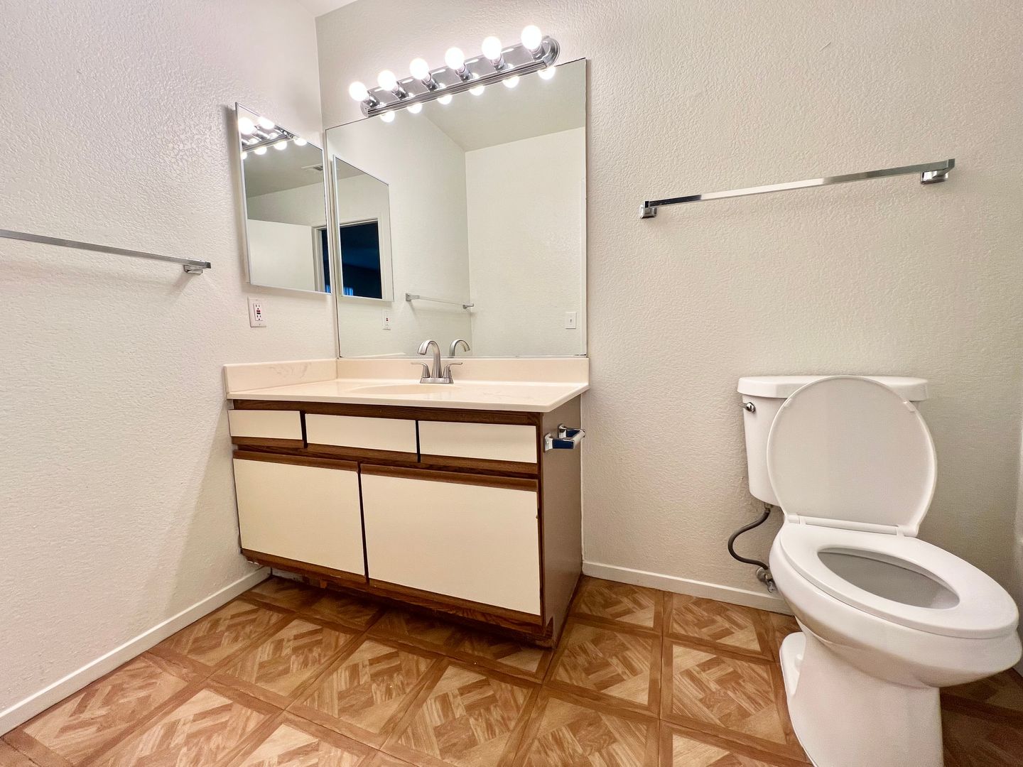 33450 Shifting Sands Trail - 04 - Cathedral City - California - 2 bed, 2 bath rental property