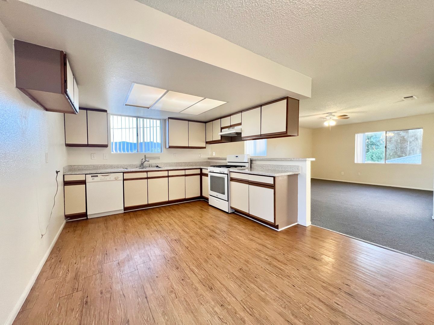 33450 Shifting Sands Trail - 04 - Cathedral City - California - 2 bed, 2 bath rental property