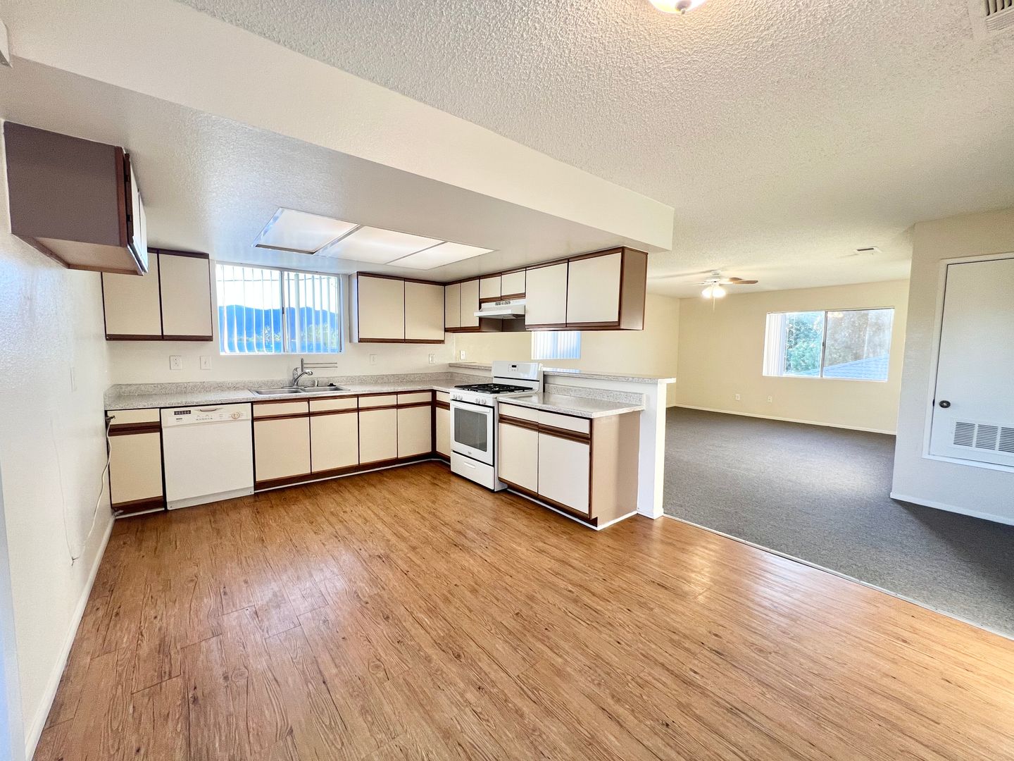 33450 Shifting Sands Trail - 04 - Cathedral City - California - 2 bed, 2 bath rental property