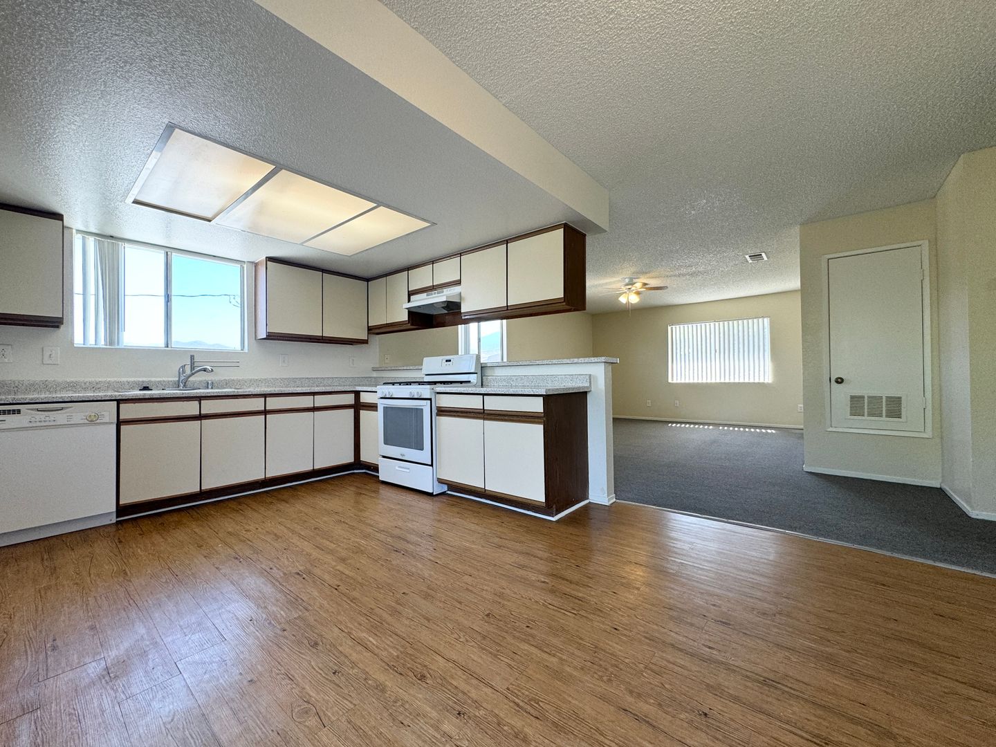 33450 Shifting Sands Trail - 04 - Cathedral City - California - 2 bed, 2 bath rental property