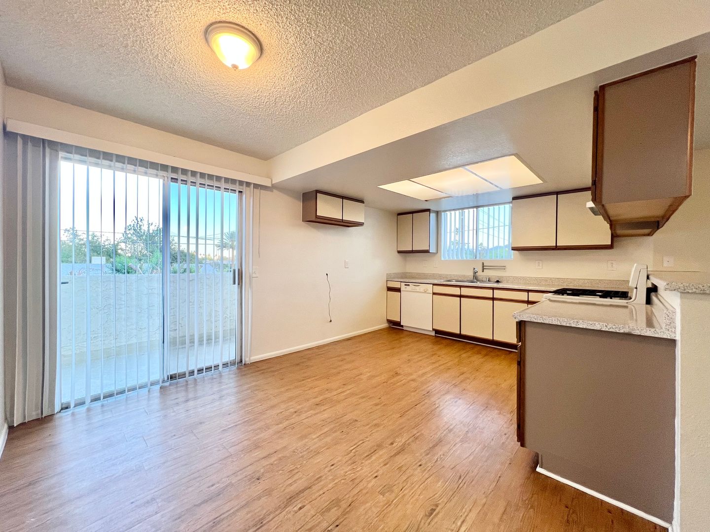 33450 Shifting Sands Trail - 04 - Cathedral City - California - 2 bed, 2 bath rental property