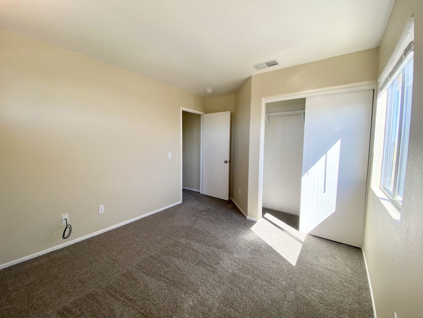 3364 Hollowtree Drive - Oceanside - California - 4 bed, 2.5 bath rental property