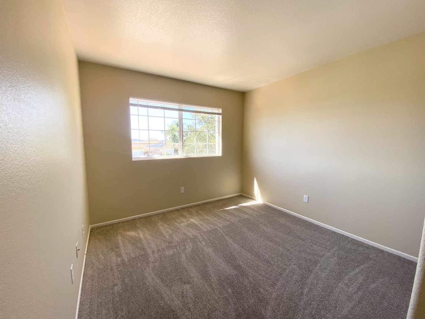 3364 Hollowtree Drive - Oceanside - California - 4 bed, 2.5 bath rental property