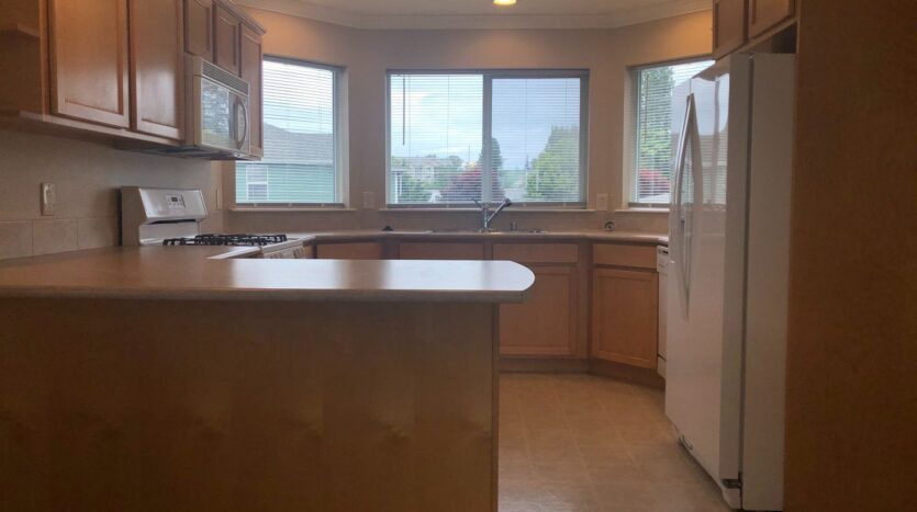 338  E BELLIS FAIR PKWY - #201 - Bellingham - Washington - 2 bed, 2 bath rental property