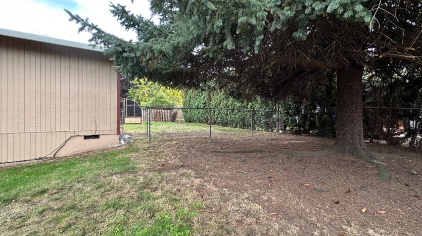 3422 SE 12th St.  - Gresham - Oregon - 2 bed, 1 bath rental property
