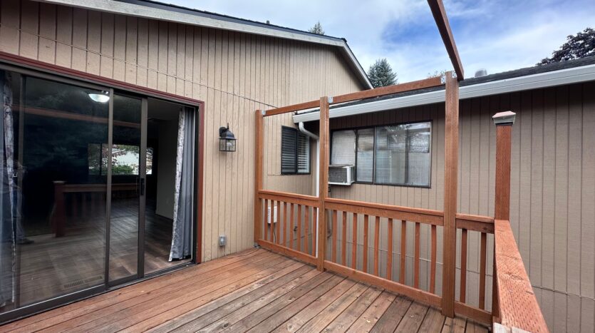 3422 SE 12th St.  - Gresham - Oregon - 2 bed, 1 bath rental property